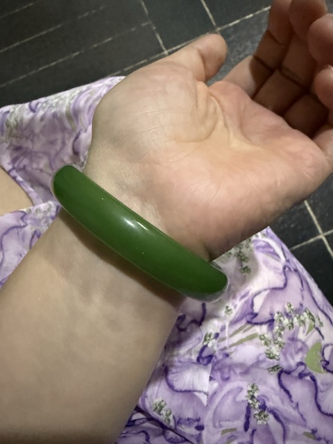 古玩玉器乳化玻璃手鐲真品鑒賞圖