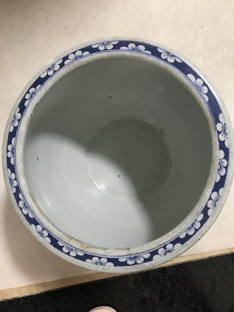 古玩陶瓷獅紋青花缸真品鑒賞圖