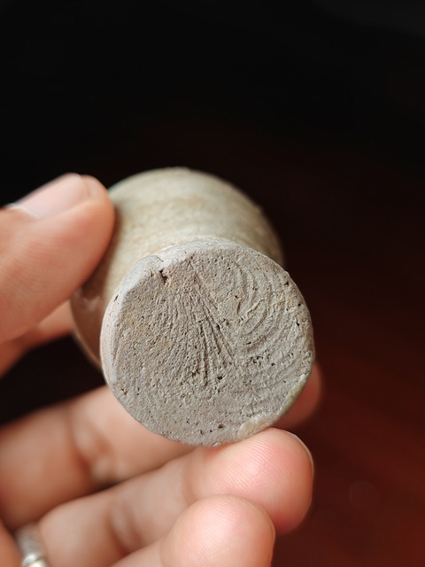 古玩陶瓷唐白釉小瓶真品鑒賞圖