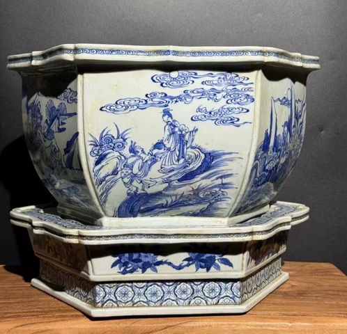 古玩陶瓷人物紋青花花盆真品鑒賞圖