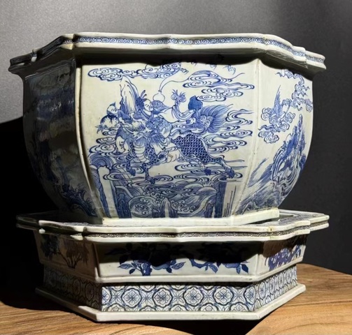 古玩陶瓷人物紋青花花盆真品鑒賞圖
