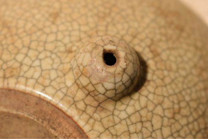 古玩陶瓷哥釉三足爐真品鑒賞圖