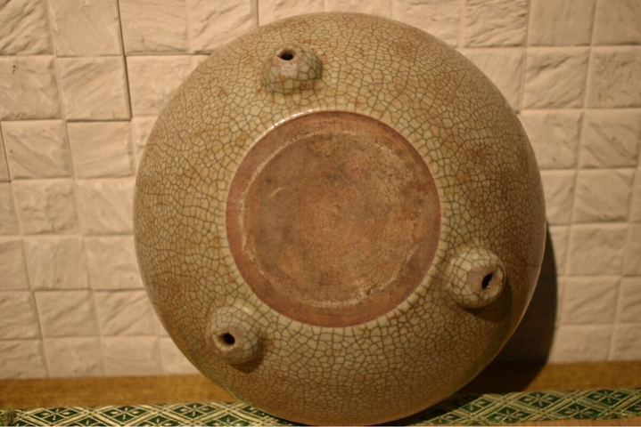 古玩陶瓷哥釉三足爐真品鑒賞圖