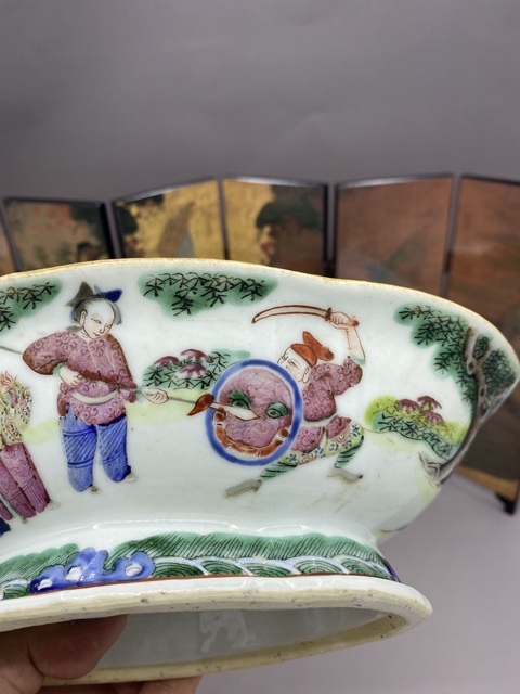 古玩陶瓷清道咸時期 粉彩人物故事紋貢碗拍賣,當前價格5777元