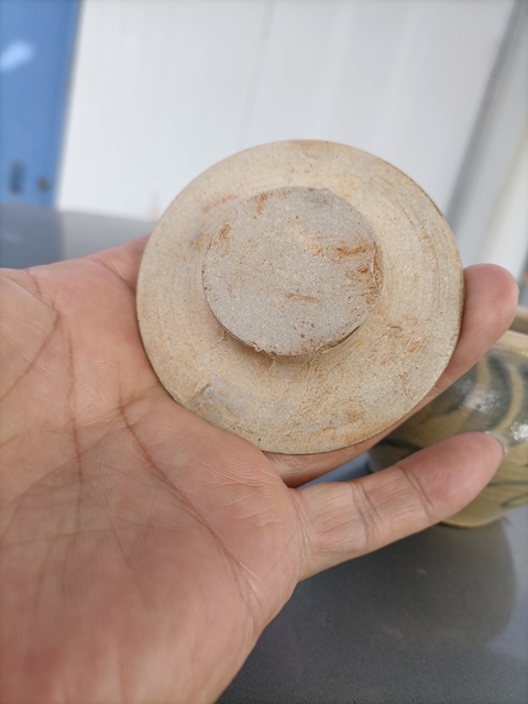 古玩陶瓷玉溪窯花卉紋蓋罐真品鑒賞圖