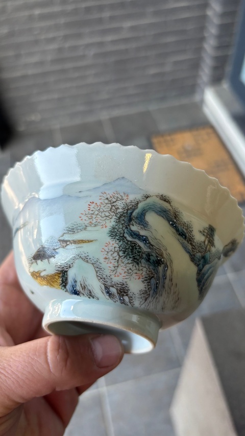 古玩陶瓷山水紋花口碗真品鑒賞圖