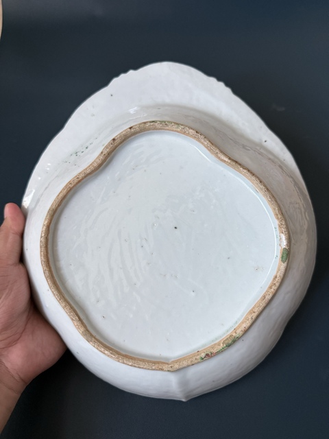 古玩陶瓷清晚期·人物故事花鳥蝶紋廣彩貝殼盤全品拍賣,當前價格2200元