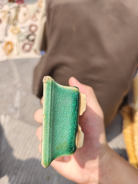 古玩陶瓷石灣窯綠釉菖蒲盆真品鑒賞圖