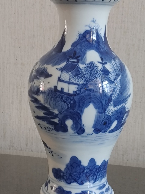 古玩陶瓷青花山水紋洗口瓶真品鑒賞圖
