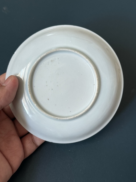 古玩陶瓷花卉紋粉彩盤真品鑒賞圖