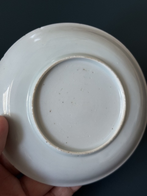 古玩陶瓷花卉紋粉彩盤真品鑒賞圖