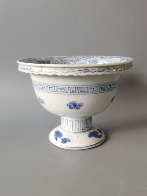 古玩陶瓷民國青花花口高足供杯真品鑒賞圖