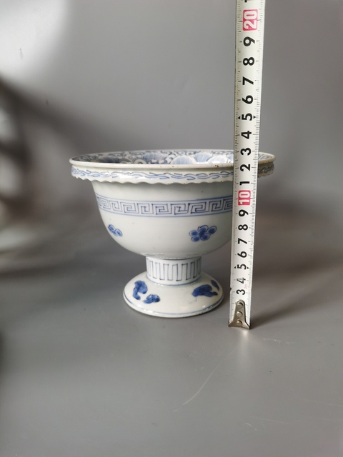古玩陶瓷民國青花花口高足供杯真品鑒賞圖
