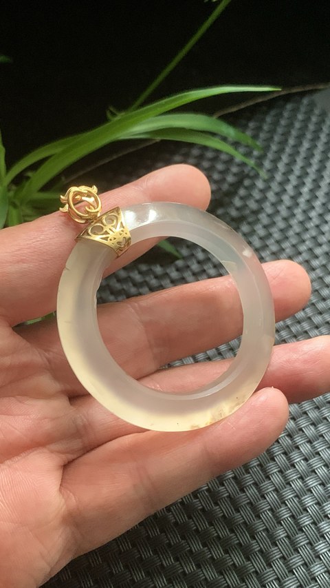 古玩玉器戰國瑪瑙“三才環”拍賣,當前價格16000元