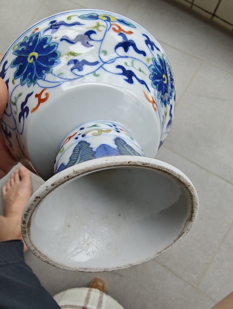 古玩陶瓷青花加彩纏枝蓮高足碗真品鑒賞圖
