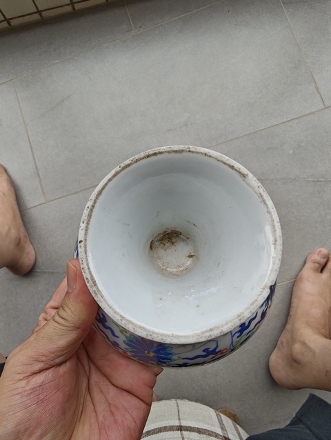 古玩陶瓷青花加彩纏枝蓮高足碗真品鑒賞圖