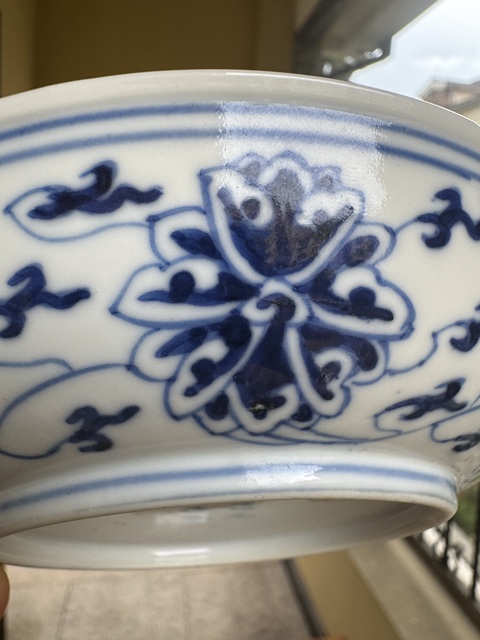 古玩陶瓷光緒·青花纏枝蓮紋盤（官）真品鑒賞圖