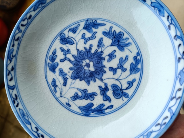 古玩陶瓷嘉慶青花盤真品鑒賞圖