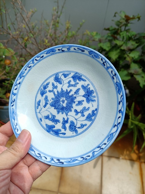 古玩陶瓷嘉慶青花盤真品鑒賞圖
