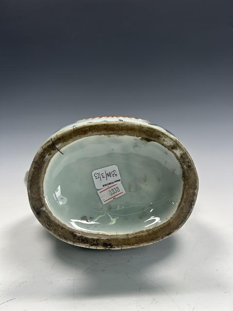 古玩陶瓷青花粉彩執壺真品鑒賞圖