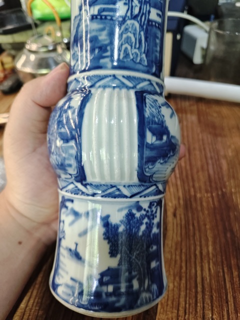 古玩陶瓷山水紋青花花觚真品鑒賞圖