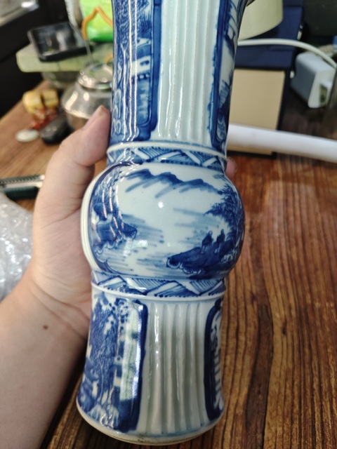 古玩陶瓷山水紋青花花觚真品鑒賞圖