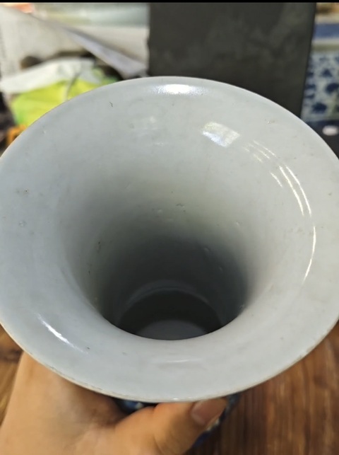 古玩陶瓷山水紋青花花觚真品鑒賞圖