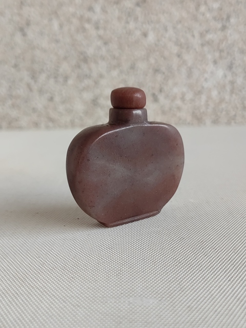 古玩玉器金絲玉雕“素紋鼻煙壺”拍賣，當前價格298元