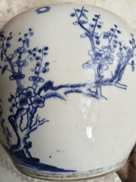 古玩陶瓷歲寒三友松竹梅罐真品鑒賞圖