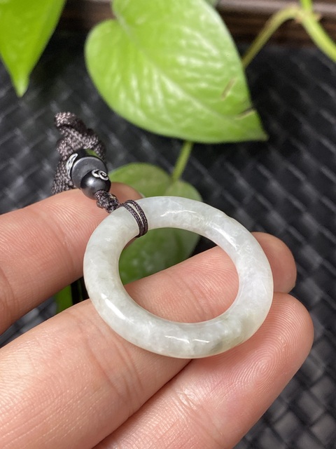 古玩玉器(來撿漏)清代天然翡翠雕“素紋環”1拍賣,當前價格299元