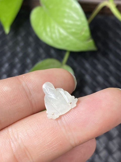 古玩玉器(放漏,不比價格比質(zhì)量!)超白清代和田玉雕“壽星帽花”拍賣,當(dāng)前價格300元