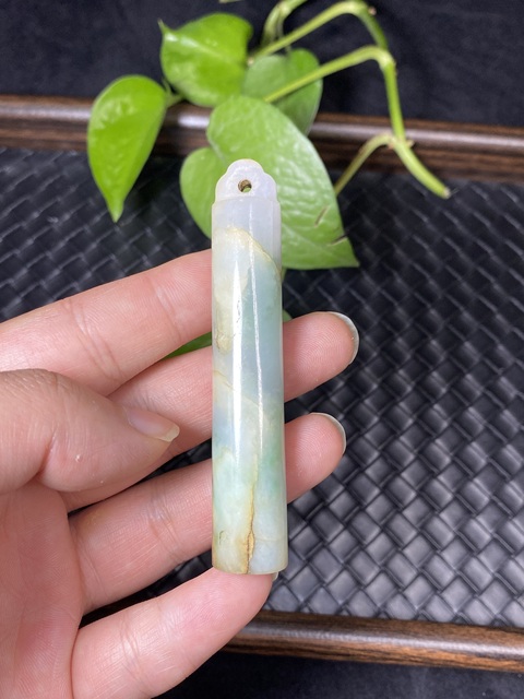 古玩玉器（放漏了）清代翡翠雕“素紋翎管”拍賣，當前價格5500元