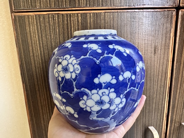 古玩陶瓷青花留白冰梅紋罐真品鑒賞圖