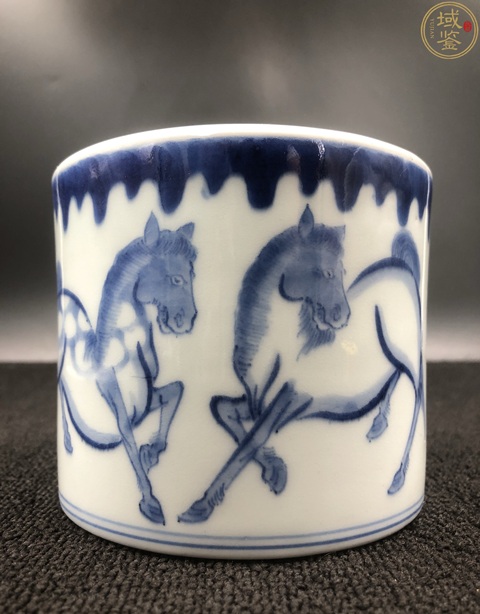 古玩陶瓷青花八駿圖香爐［日本瓷］真品鑒賞圖