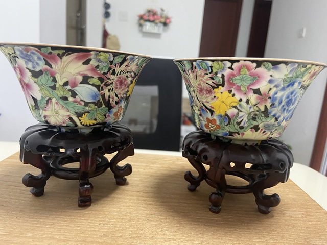 古玩陶瓷百花不落地粉彩杯真品鑒賞圖