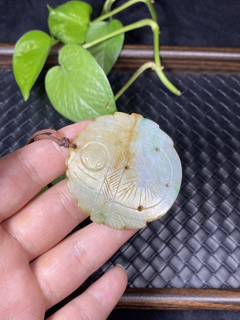古玩玉器清代天然翡翠雕“提籃佩”拍賣，當前價格4500元