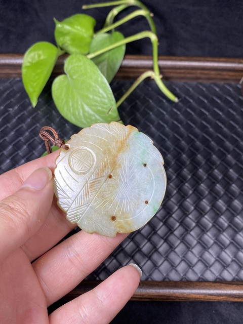 古玩玉器清代天然翡翠雕“提籃佩”拍賣，當前價格4500元