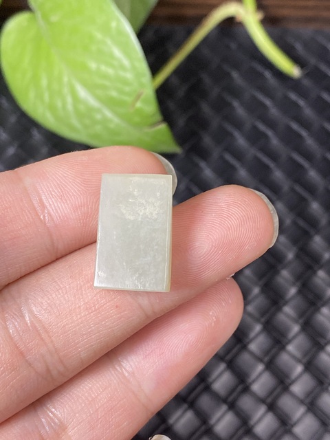 古玩玉器清代和田玉雕“素紋帽正”拍賣,當前價格299元
