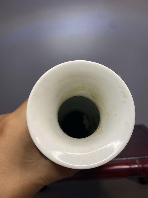 古玩陶瓷青花冰梅圖觀音瓶真品鑒賞圖