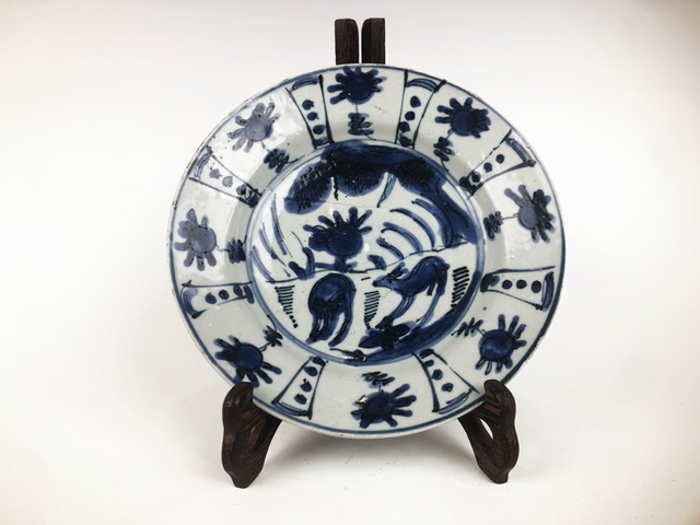 古玩陶瓷明萬歷·青花雙鹿紋盤拍賣,當前價格99元