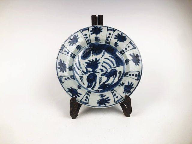 古玩陶瓷明萬歷·青花雙鹿紋盤拍賣,當前價格99元