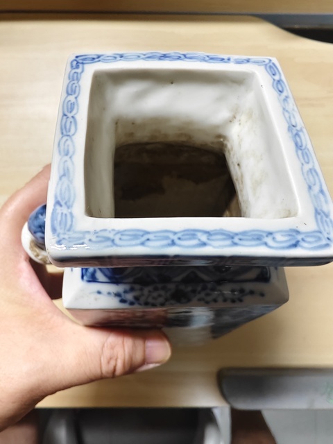 古玩陶瓷青花龍紋象耳瓶真品鑒賞圖