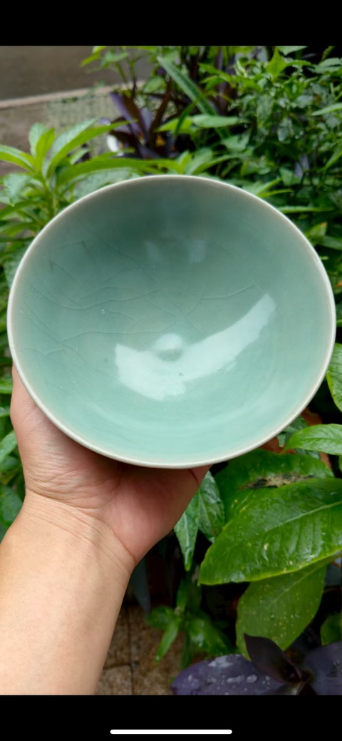 古玩陶瓷龍泉窯蓮瓣碗真品鑒賞圖
