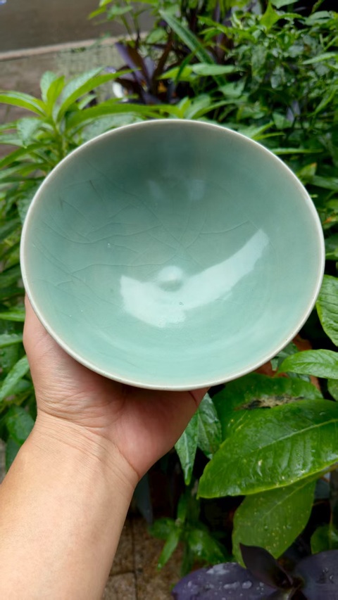 古玩陶瓷龍泉窯蓮瓣碗真品鑒賞圖