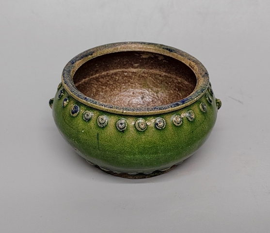 古玩陶瓷綠釉鼓釘爐真品鑒賞圖