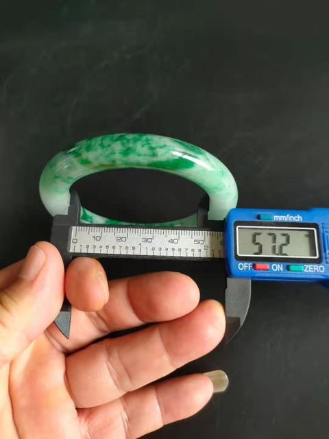 古玩玉器翡翠A貨手鐲真品鑒賞圖
