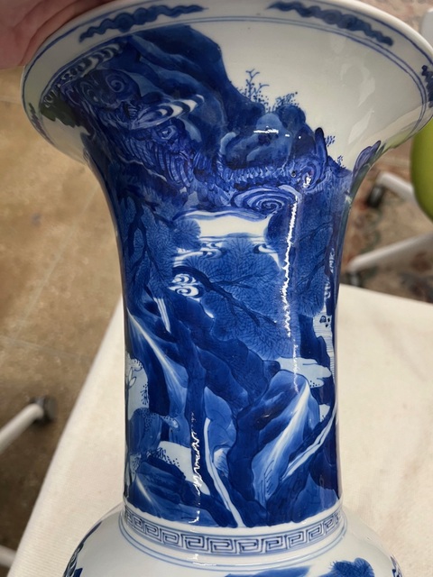 古玩陶瓷青花鶴鹿同春紋鳳尾尊真品鑒賞圖