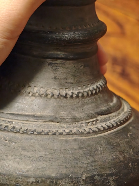 古玩陶瓷黑陶瓶真品鑒賞圖