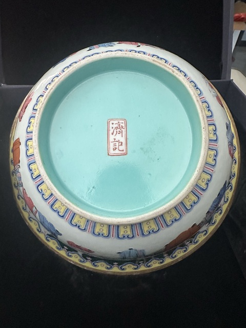古玩陶瓷粉彩人物故事大碗真品鑒賞圖