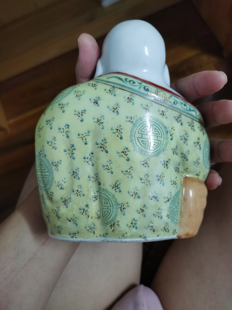 古玩陶瓷粉彩彌勒笑佛真品鑒賞圖